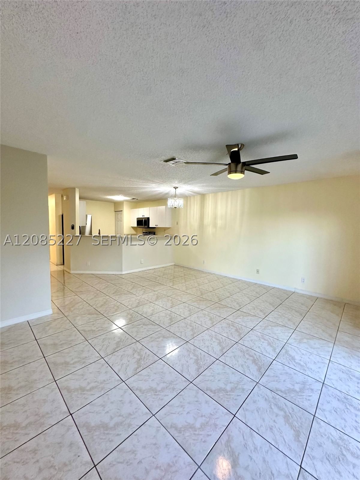 Real estate property located at 8655 Southgate Shores Cir, Broward, Woodmont Gardens, Tamarac, FL