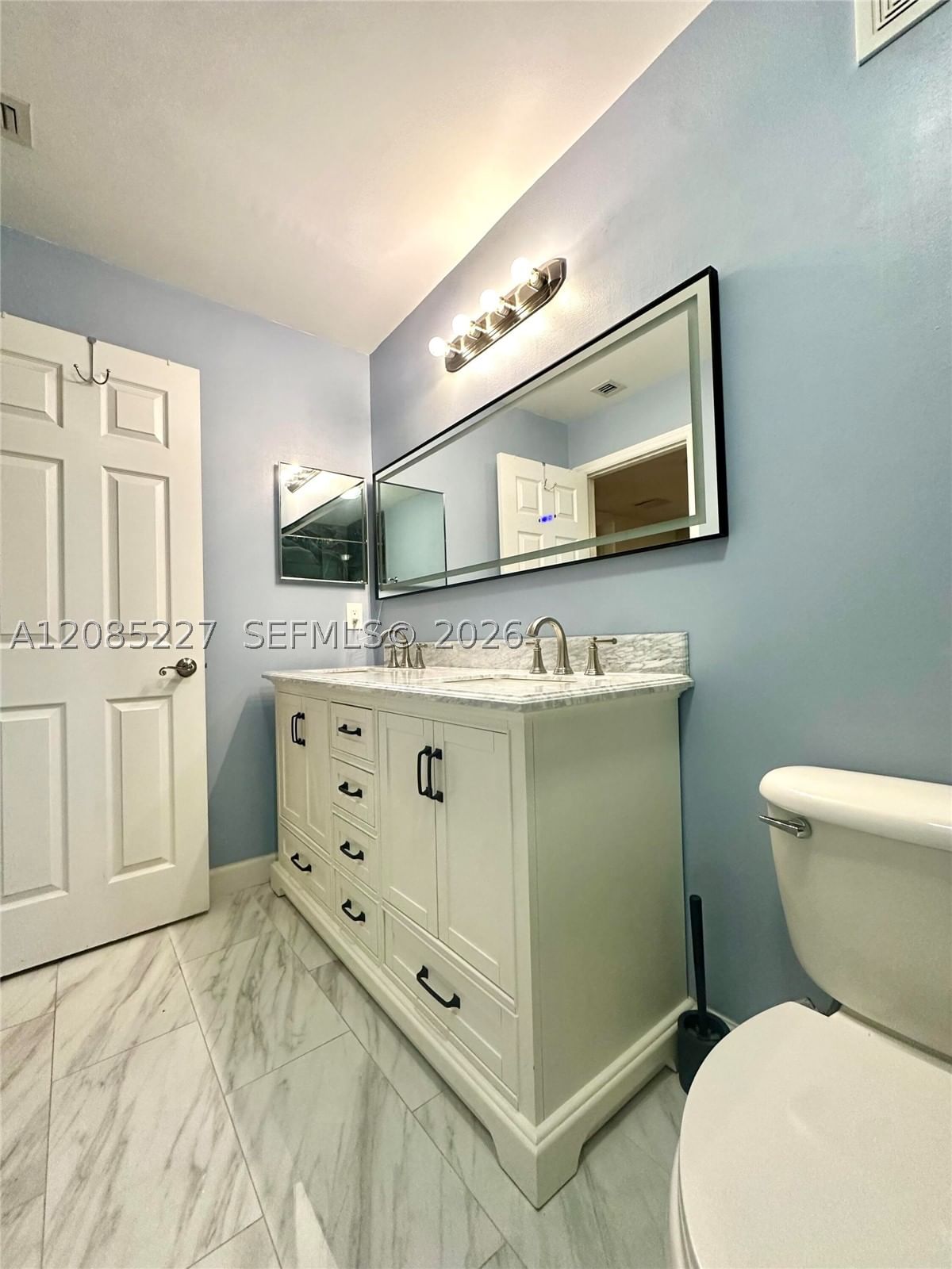Real estate property located at 8655 Southgate Shores Cir, Broward, Woodmont Gardens, Tamarac, FL