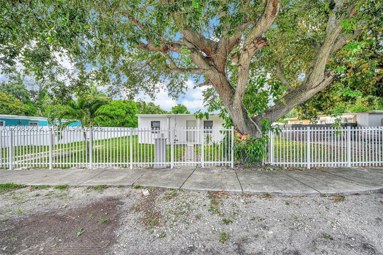 Real estate property located at 16410 22nd Ct, Miami-dade, Bunche Park, Miami Gardens, FL