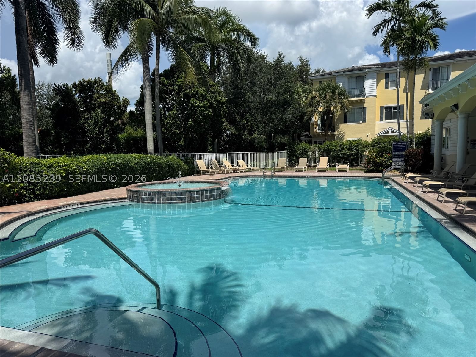 Real estate property located at 500 39th Cir, Palm Beach, Vistazo At Boca Raton, Boca Raton, FL