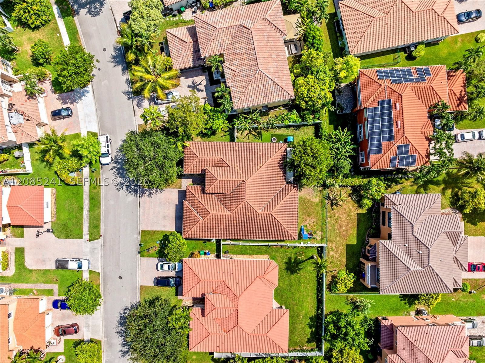 Real estate property located at 2133 118th Ave, Broward, Villages Of Renaissance, Miramar, FL