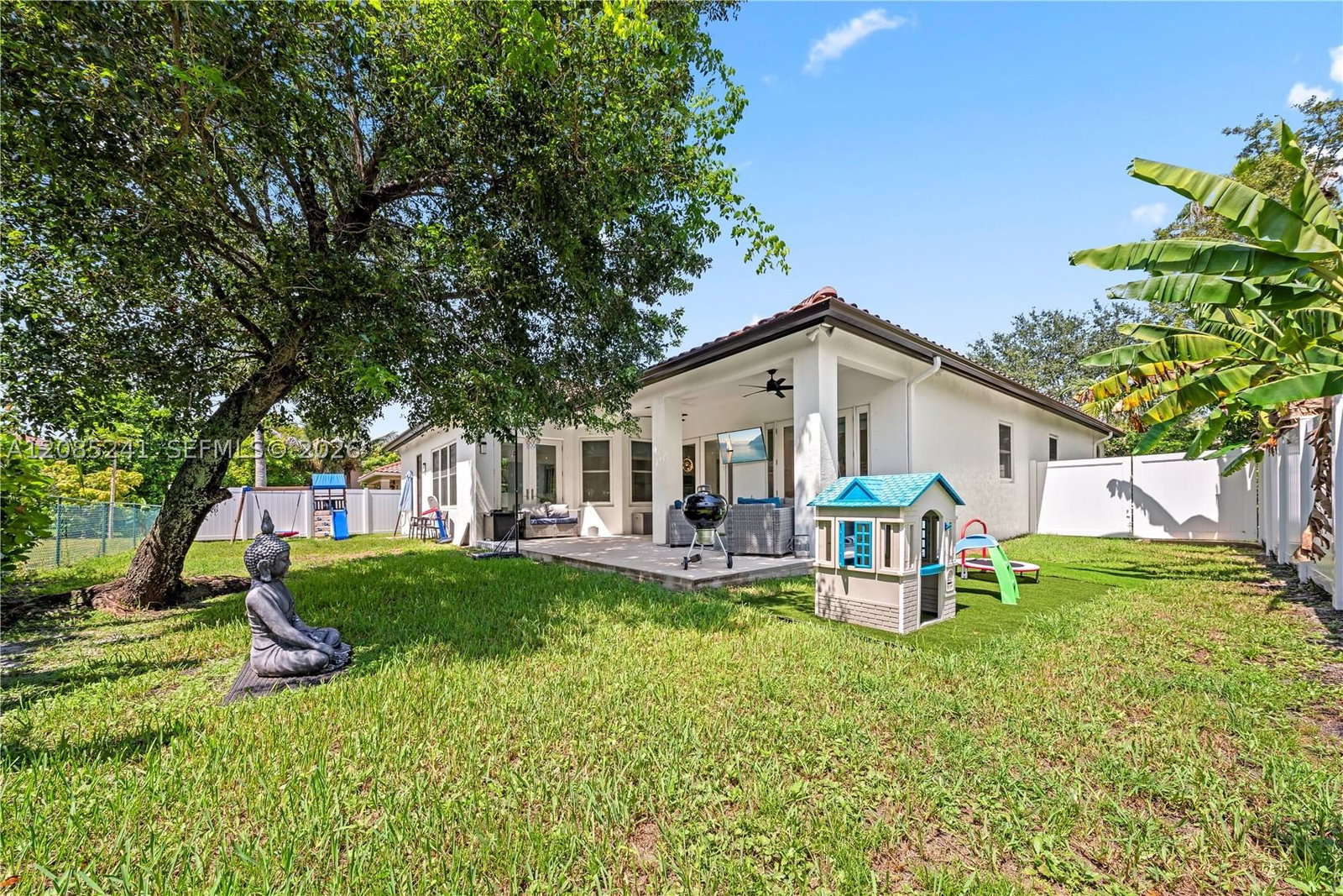 Real estate property located at 2133 118th Ave, Broward, Villages Of Renaissance, Miramar, FL
