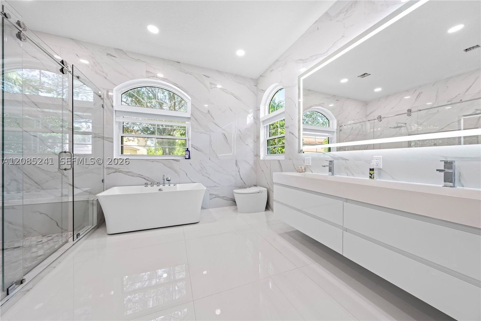 Real estate property located at 2133 118th Ave, Broward, Villages Of Renaissance, Miramar, FL
