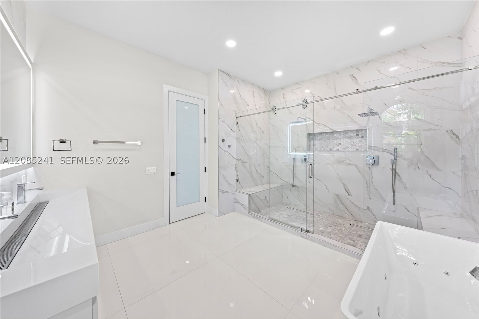 Real estate property located at 2133 118th Ave, Broward, Villages Of Renaissance, Miramar, FL