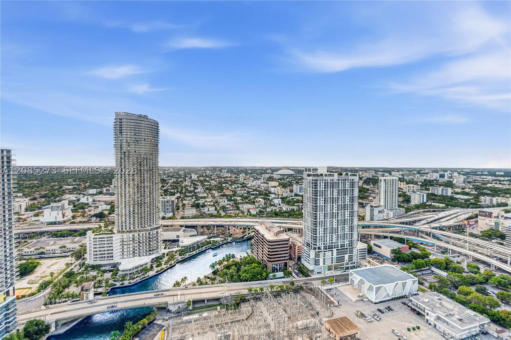 Real estate property located at 92 3rd St #4407, Miami-dade, Mint Condo, Miami, FL