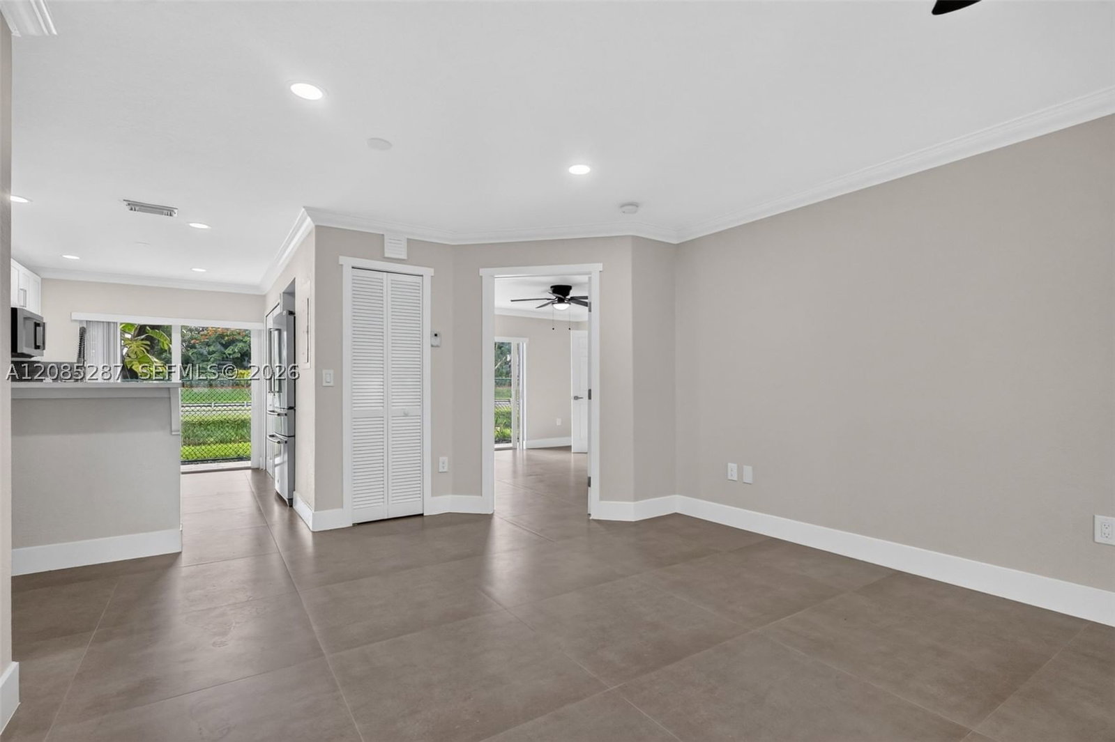 Real estate property located at 5775 109th Ave #13, Miami-dade, Doral Grand Condo, Doral, FL