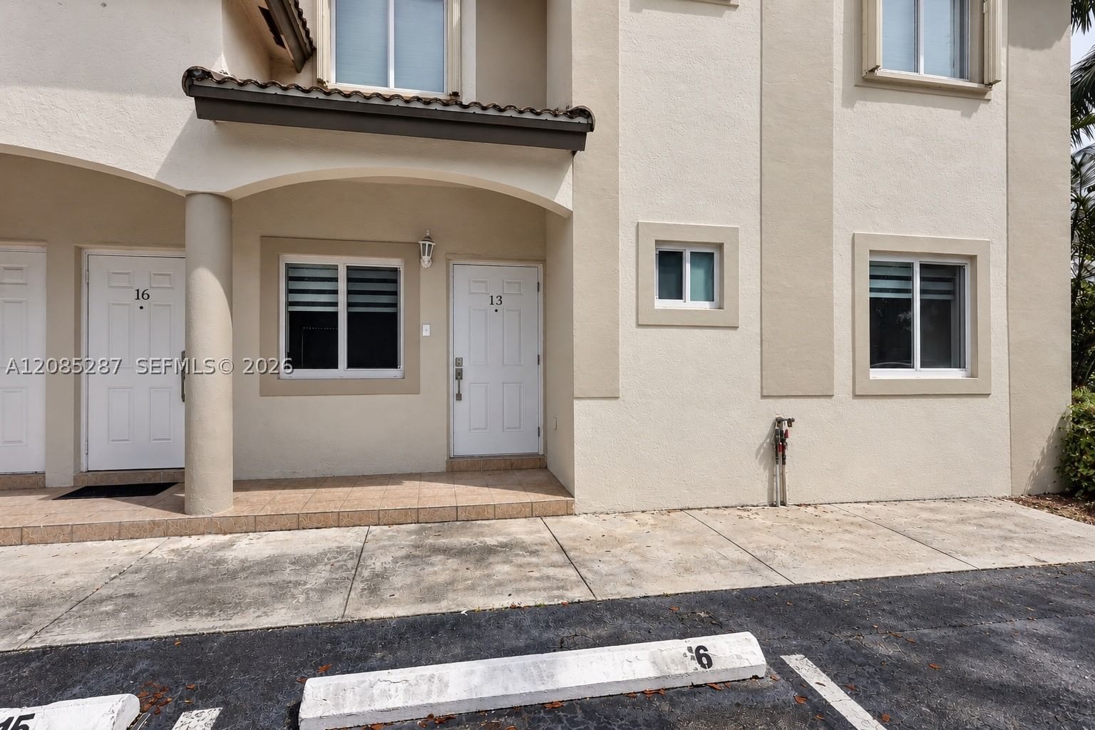 Real estate property located at 5775 109th Ave #13, Miami-dade, Doral Grand Condo, Doral, FL