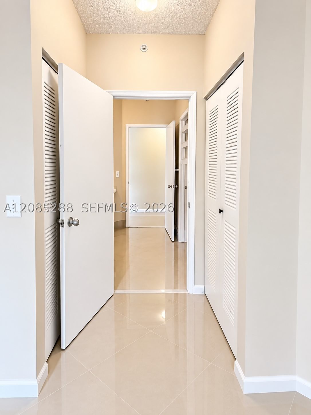 Real estate property located at 6976 39th St G205, Broward, Courtyards At Davie Condo, Davie, FL