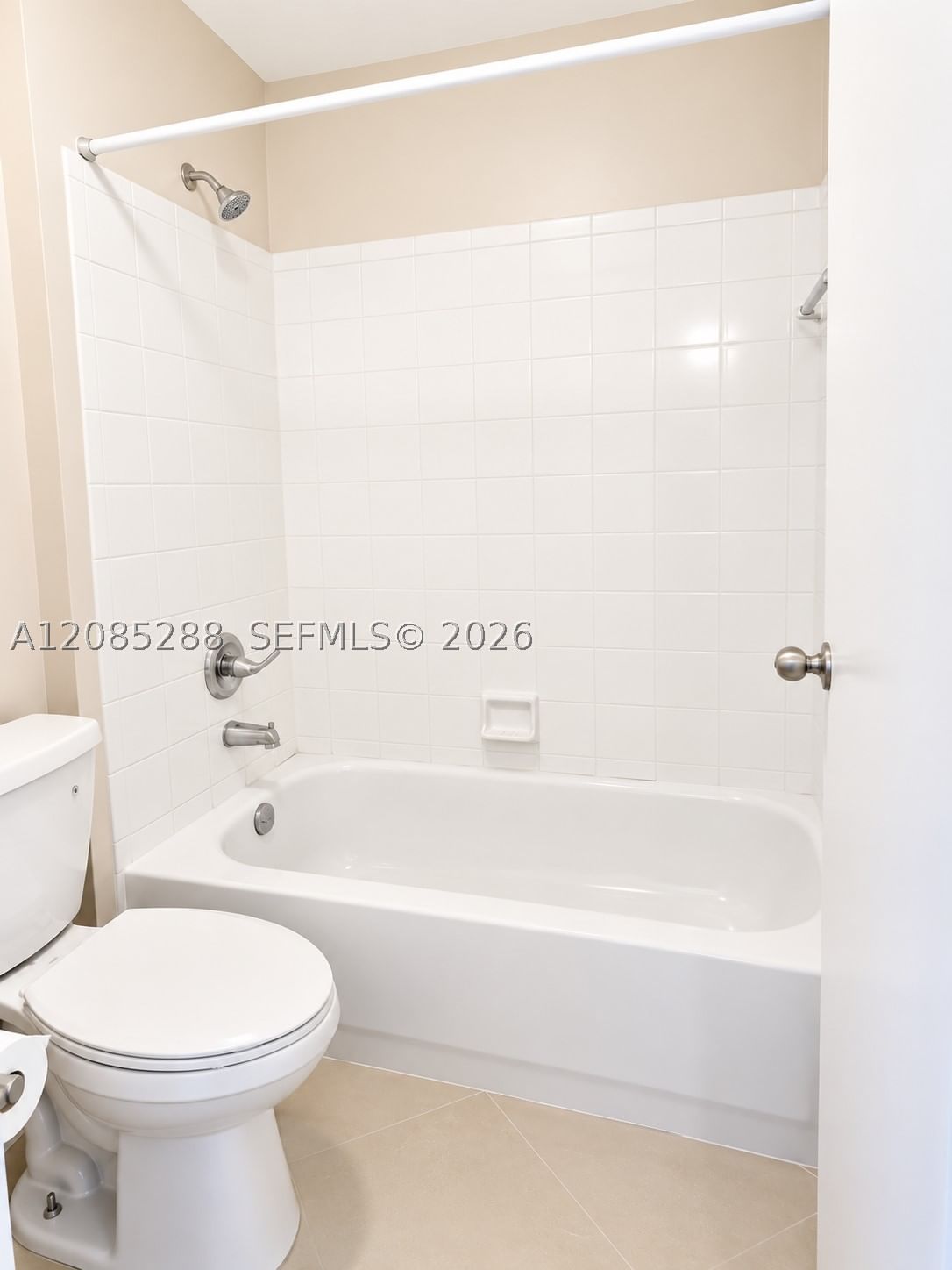 Real estate property located at 6976 39th St G205, Broward, Courtyards At Davie Condo, Davie, FL