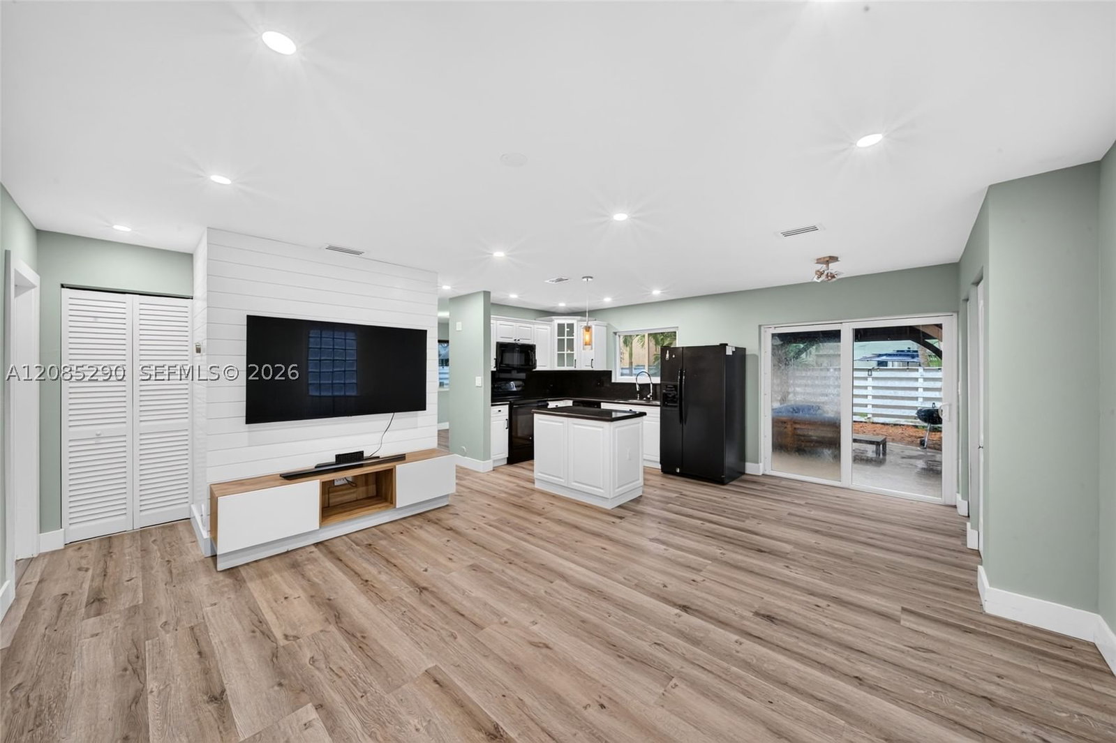 Real estate property located at 13746 145th St, Miami-dade, Weitzer Country Homes, Miami, FL