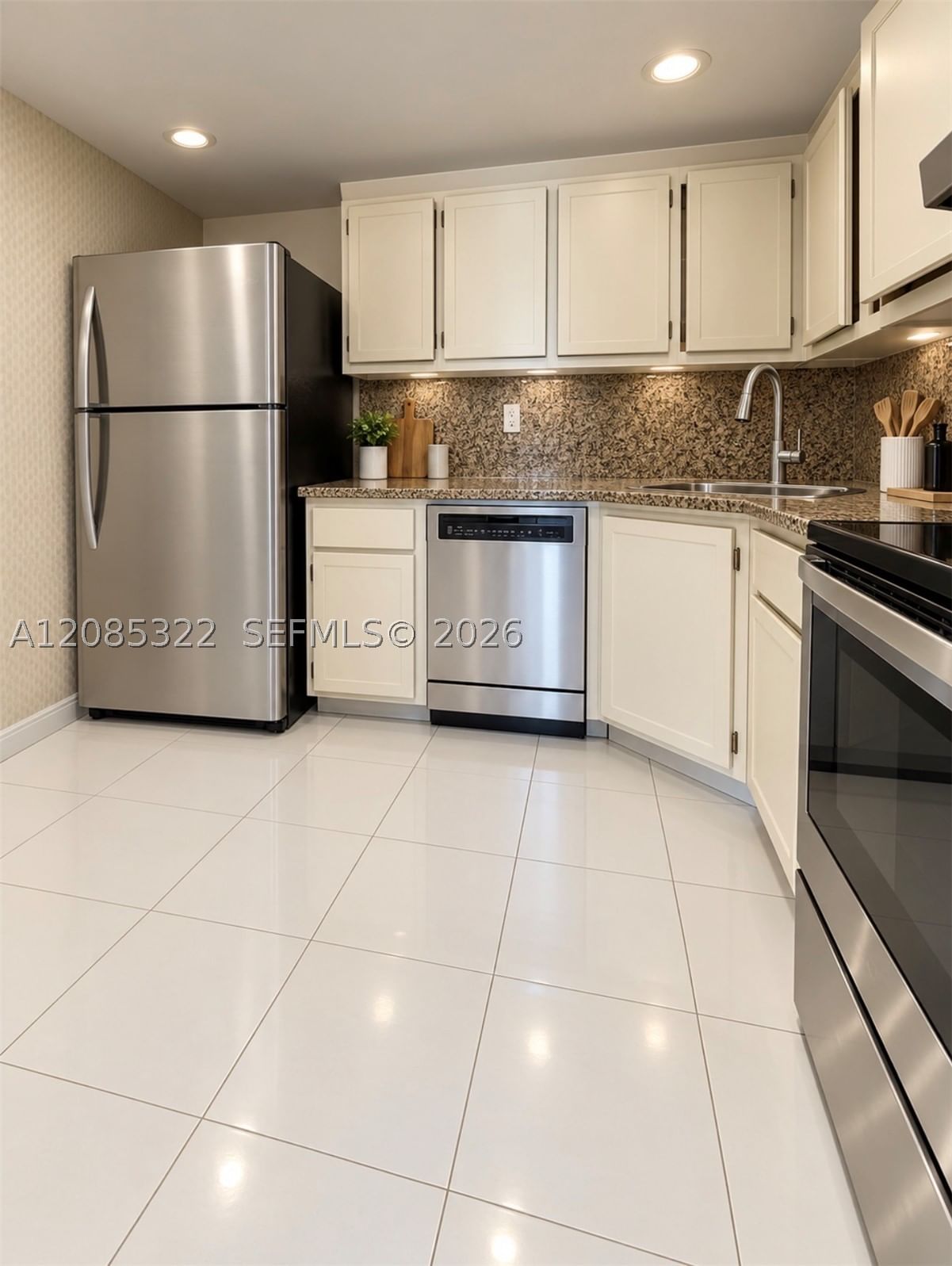 Real estate property located at 2750 183rd St #601, Miami-dade, Commodore Plaza Condo, Aventura, FL