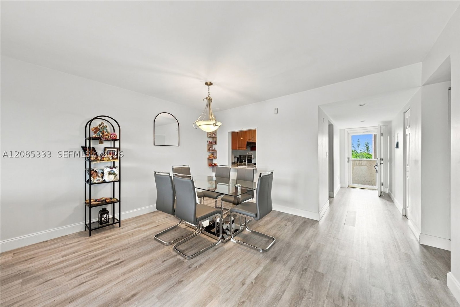 Real estate property located at 3930 Inverrary Blvd #602-D, Broward, 18th Hole At Inverrary Co, Lauderhill, FL