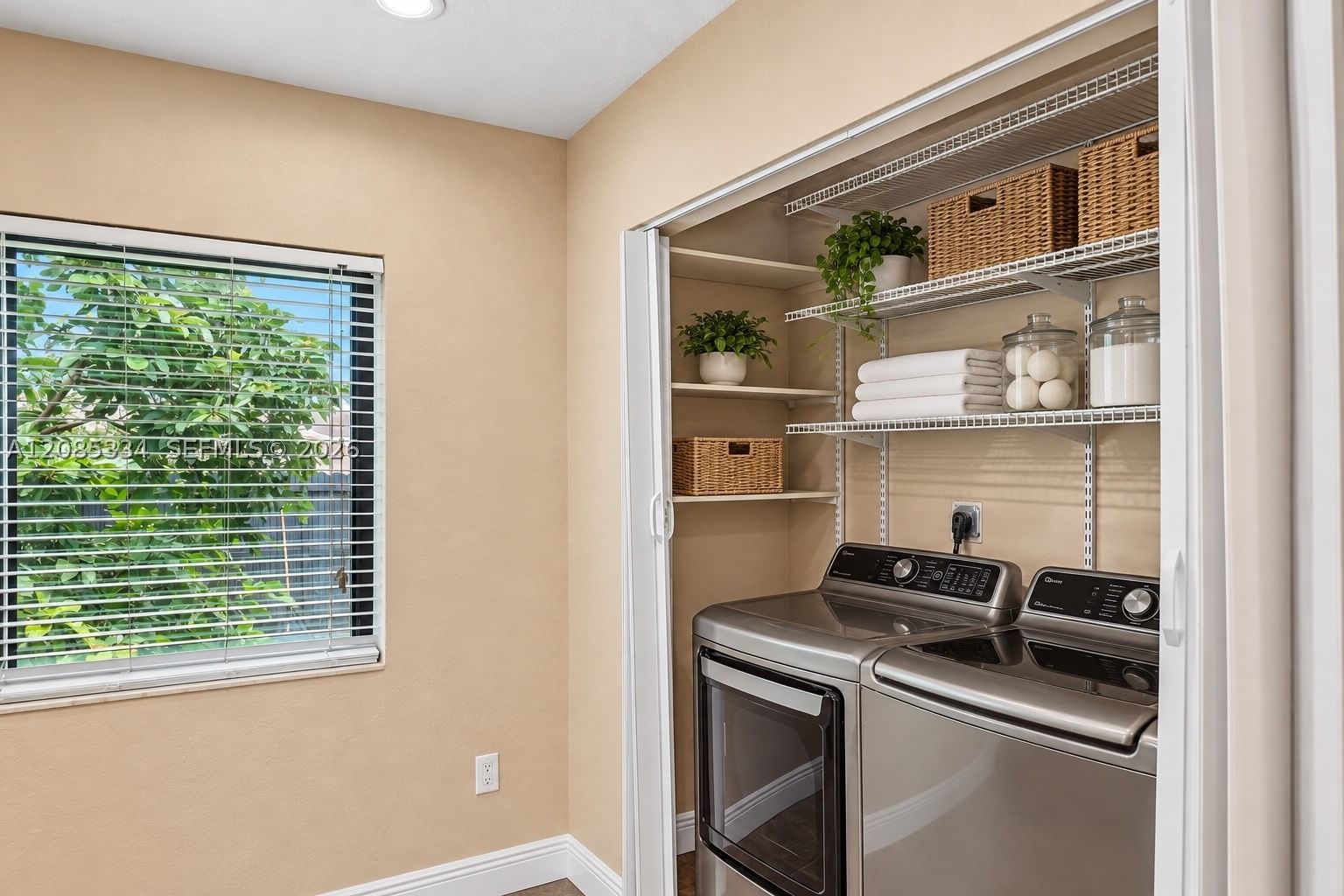 Real estate property located at 10451 125th Ave, Miami-dade, Devon-aire Estates Sec 3, Miami, FL