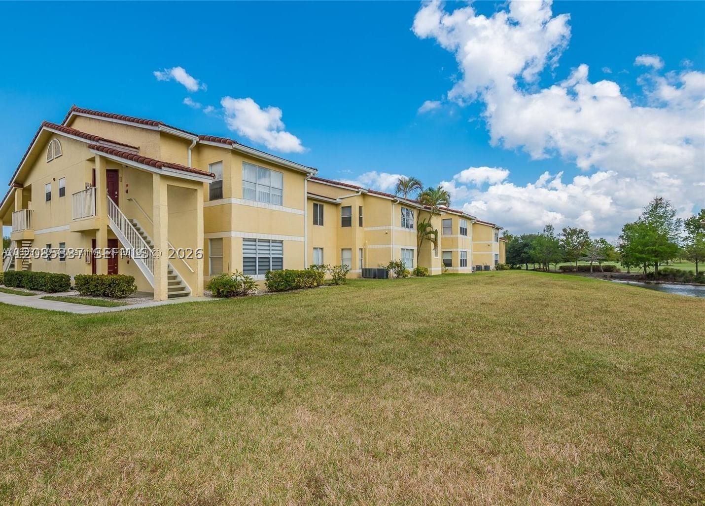 Real estate property located at 437 Vista Isles Dr, #2223, Broward, Isles At Lago Mar Condo, Sunrise, FL
