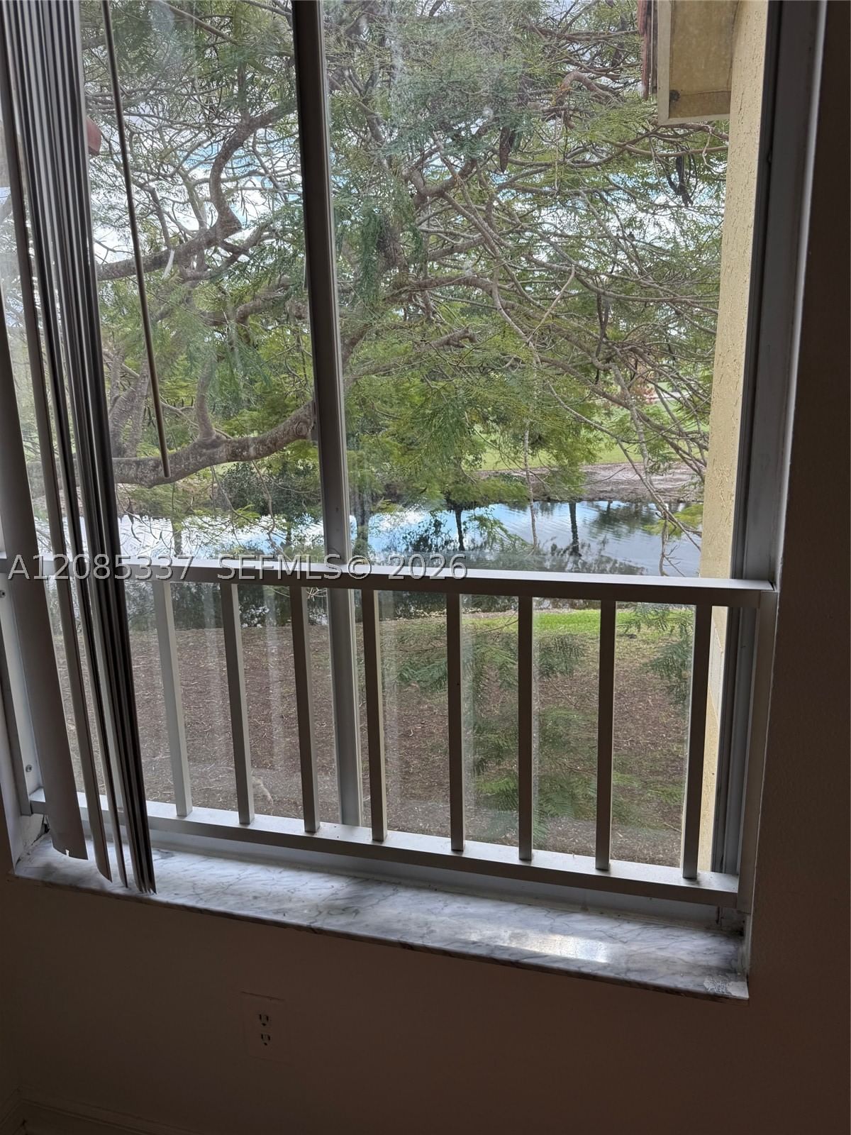 Real estate property located at 437 Vista Isles Dr, #2223, Broward, Isles At Lago Mar Condo, Sunrise, FL