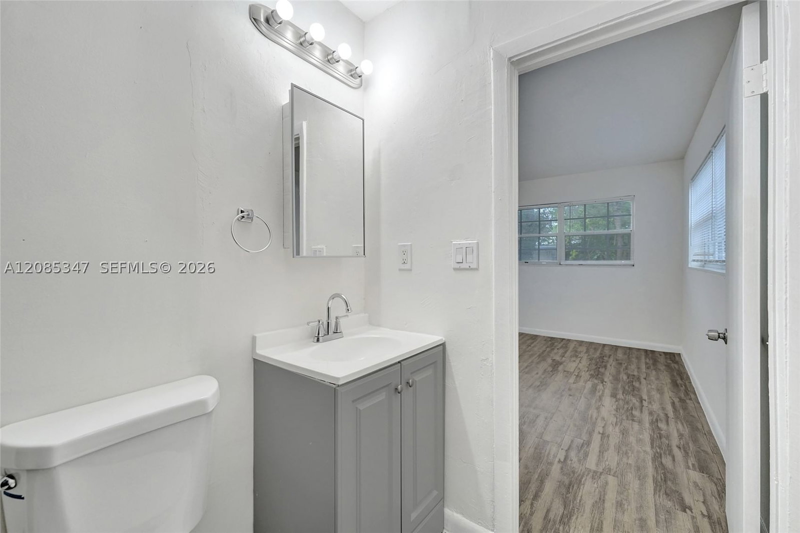 Real estate property located at 3751 25th St, Broward, Lauderdale Lakes East Gat, Lauderdale Lakes, FL