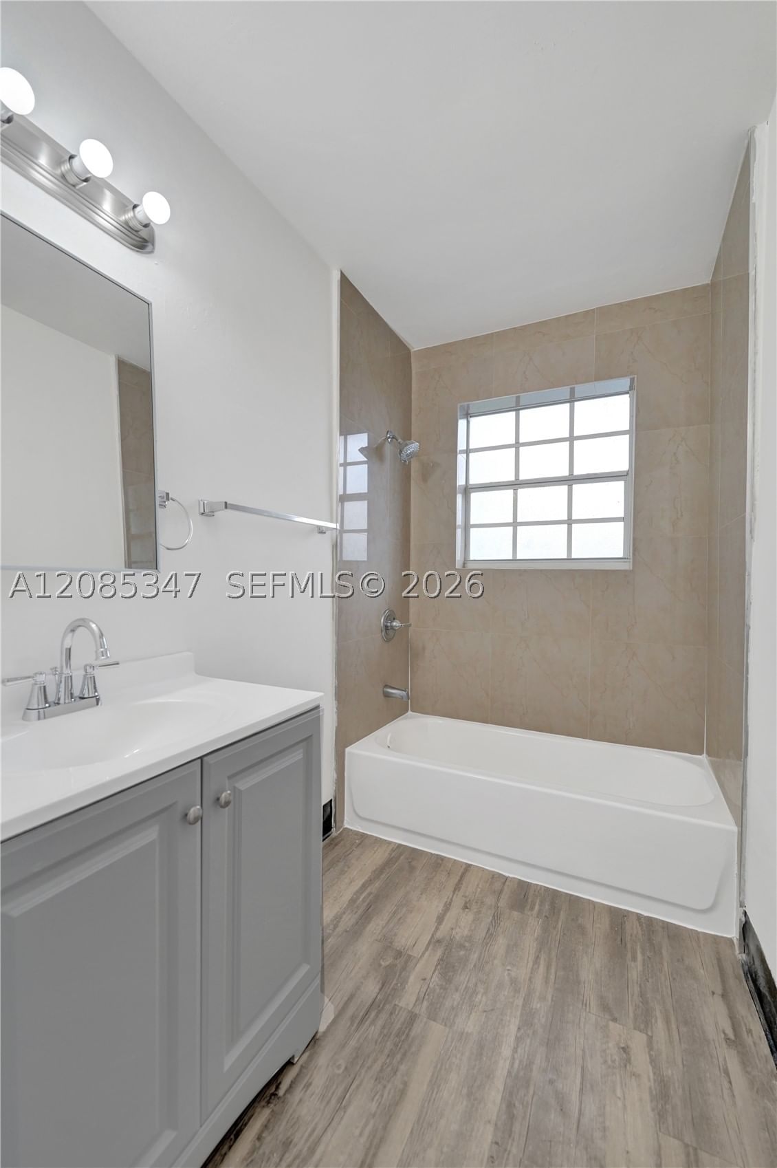 Real estate property located at 3751 25th St, Broward, Lauderdale Lakes East Gat, Lauderdale Lakes, FL