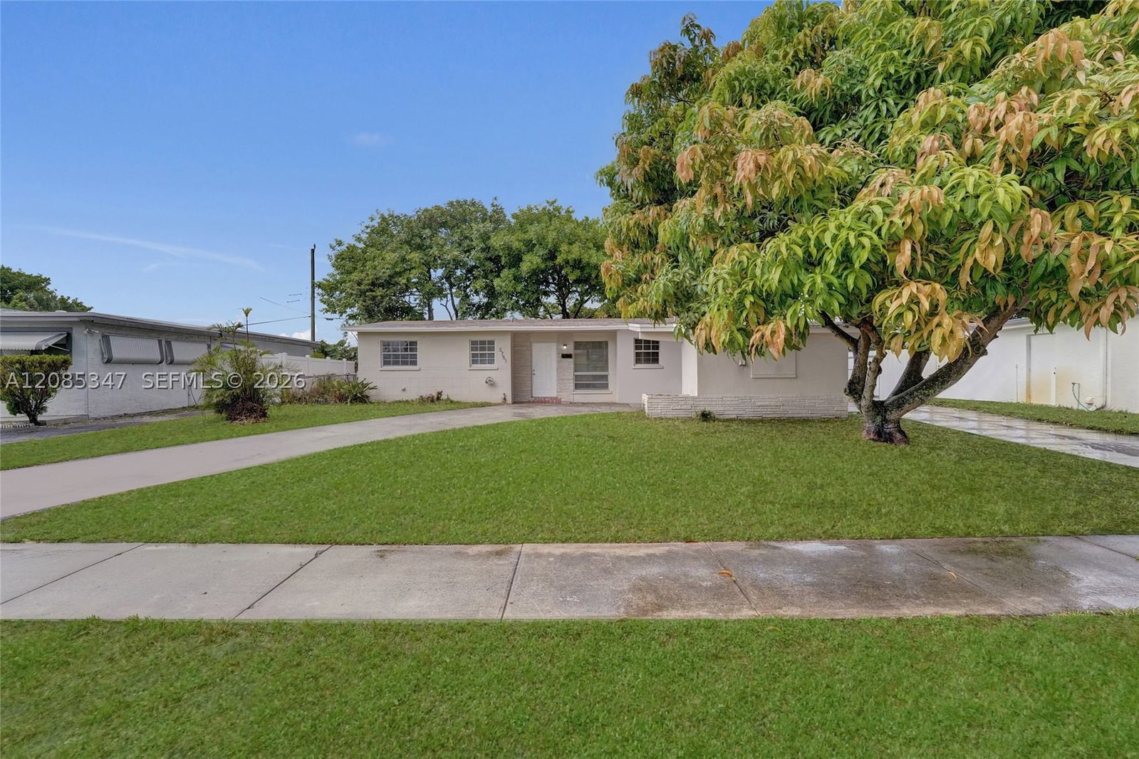 Real estate property located at 3751 25th St, Broward, Lauderdale Lakes East Gat, Lauderdale Lakes, FL
