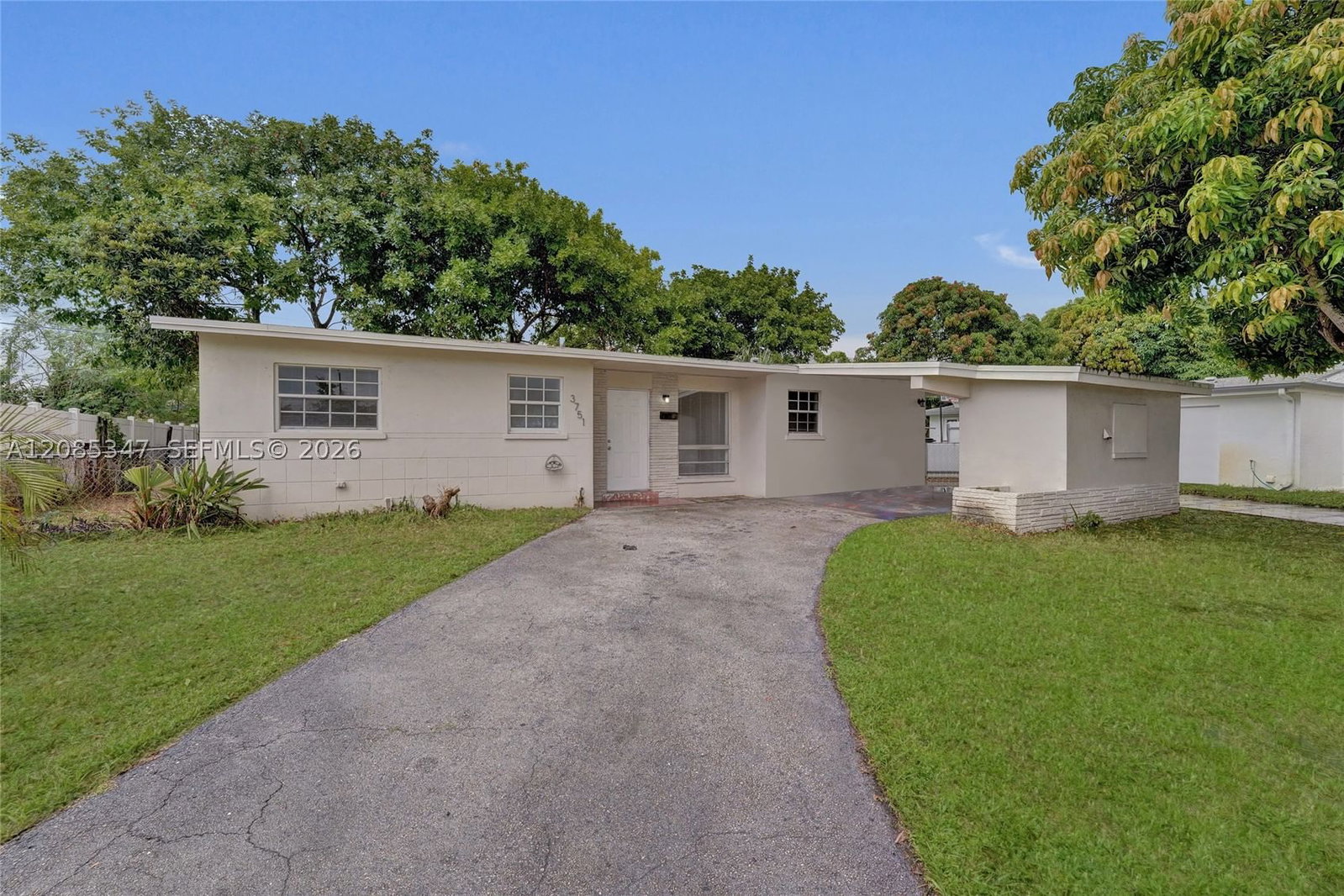 Real estate property located at 3751 25th St, Broward, Lauderdale Lakes East Gat, Lauderdale Lakes, FL