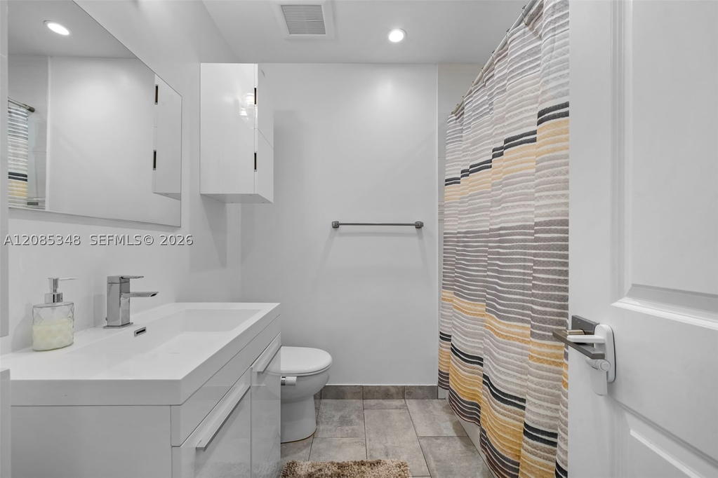Real estate property located at 1239 Washington St, Broward, Hollywood Lakes Section, Hollywood, FL