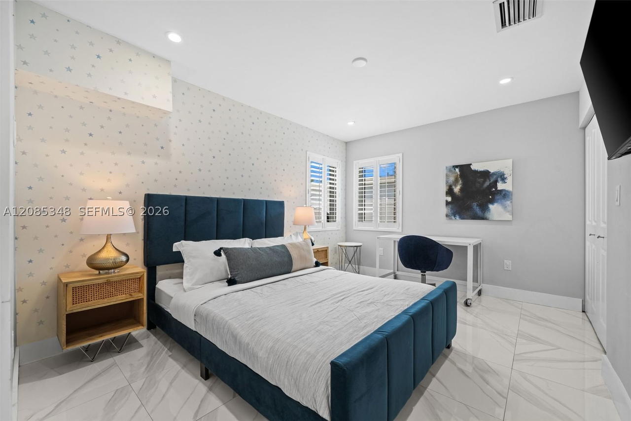 Real estate property located at 1239 Washington St, Broward, Hollywood Lakes Section, Hollywood, FL