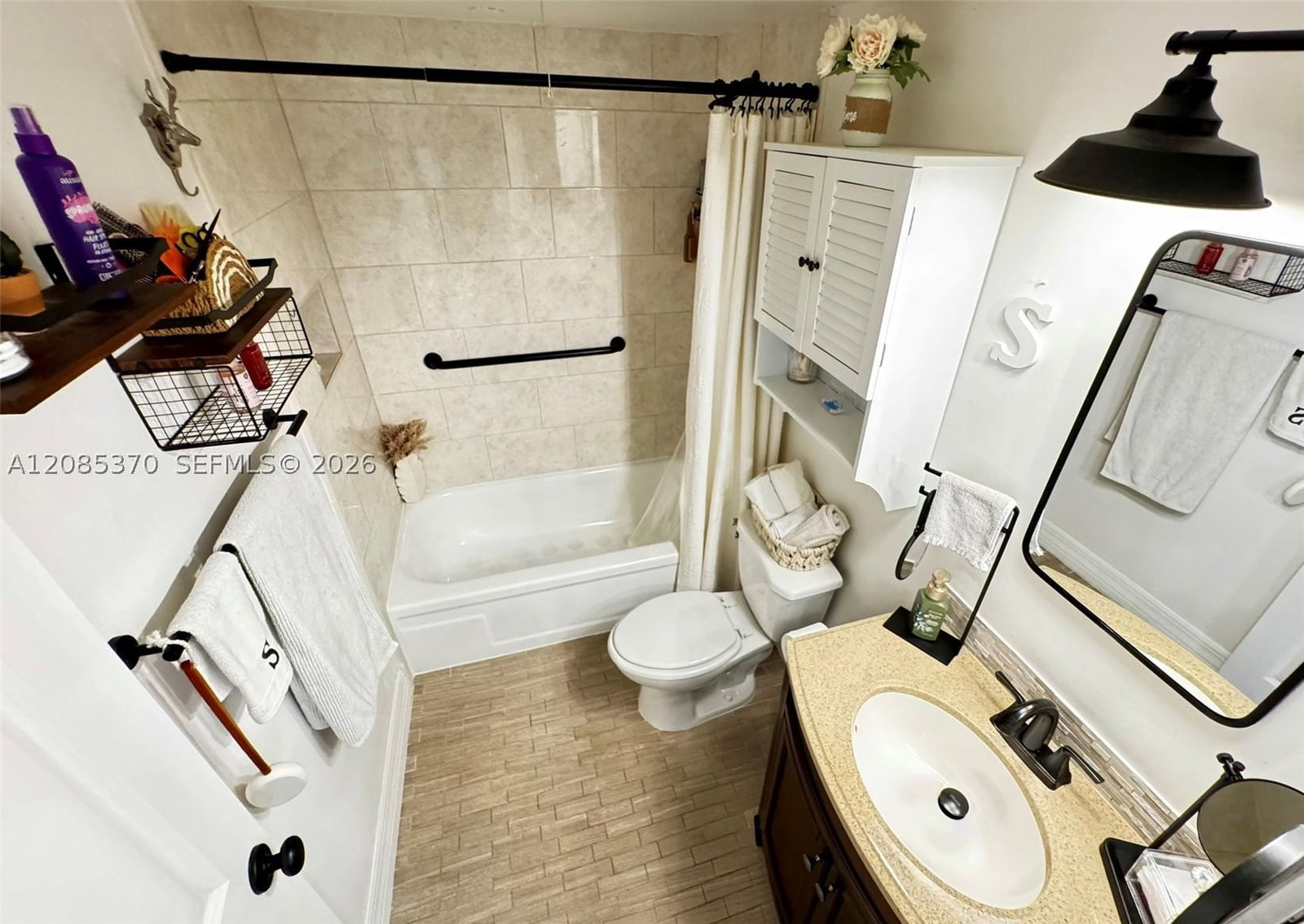 Real estate property located at 231 76th Ave #102, Broward, Oriole Gardens Three 78 C, Margate, FL