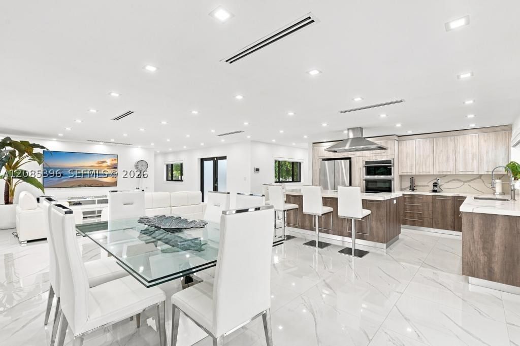 Real estate property located at 100 120th Ave, Miami-dade, Sweetwater Ests Sub, Miami, FL