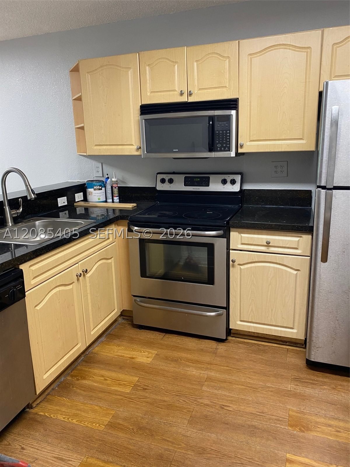 Real estate property located at 9981 Nob Hill Ct #9981, Broward, Villas De Venezia Condo, Sunrise, FL