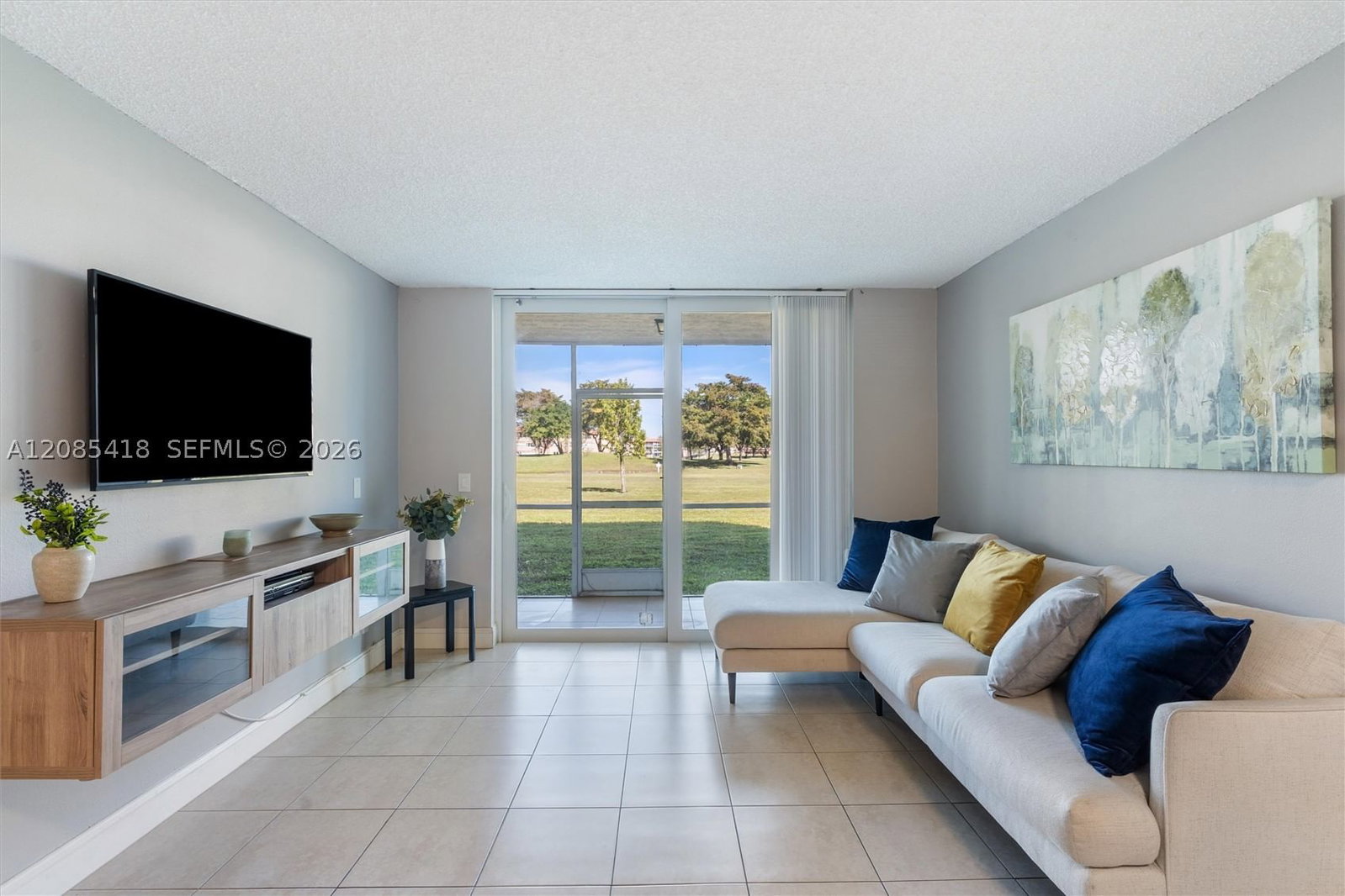 Real estate property located at 9761 Sunrise Lakes Blvd #107, Broward, Sunrise Lakes 146 Condo, Sunrise, FL
