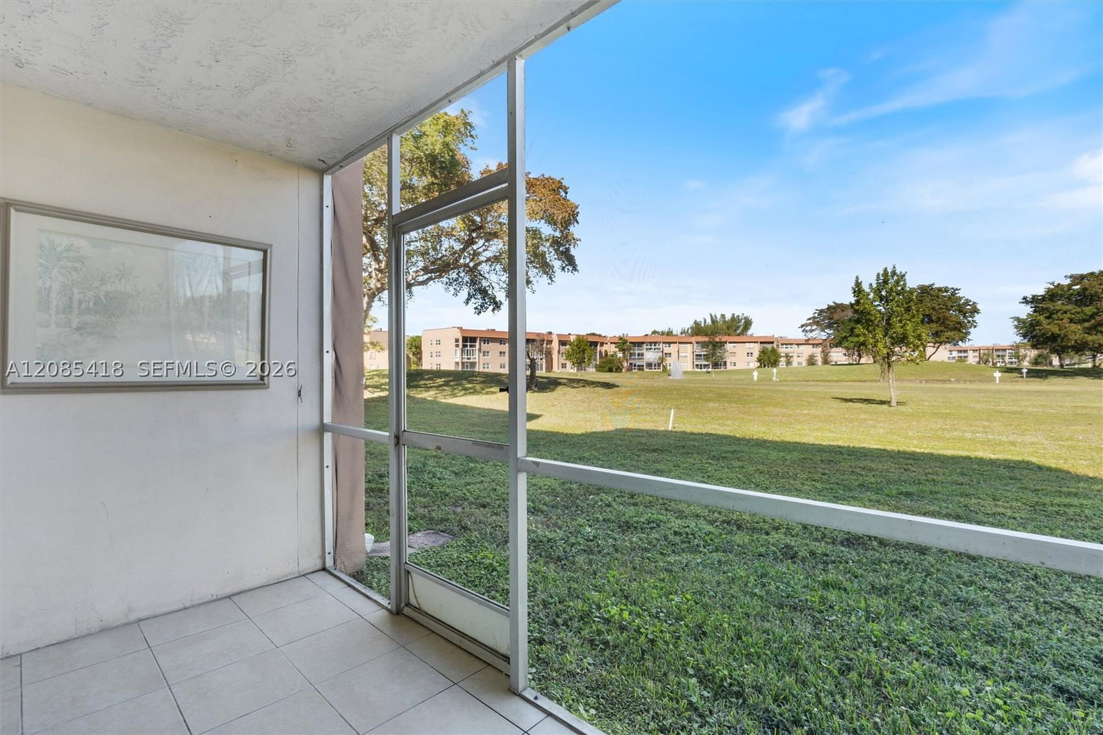 Real estate property located at 9761 Sunrise Lakes Blvd #107, Broward, Sunrise Lakes 146 Condo, Sunrise, FL