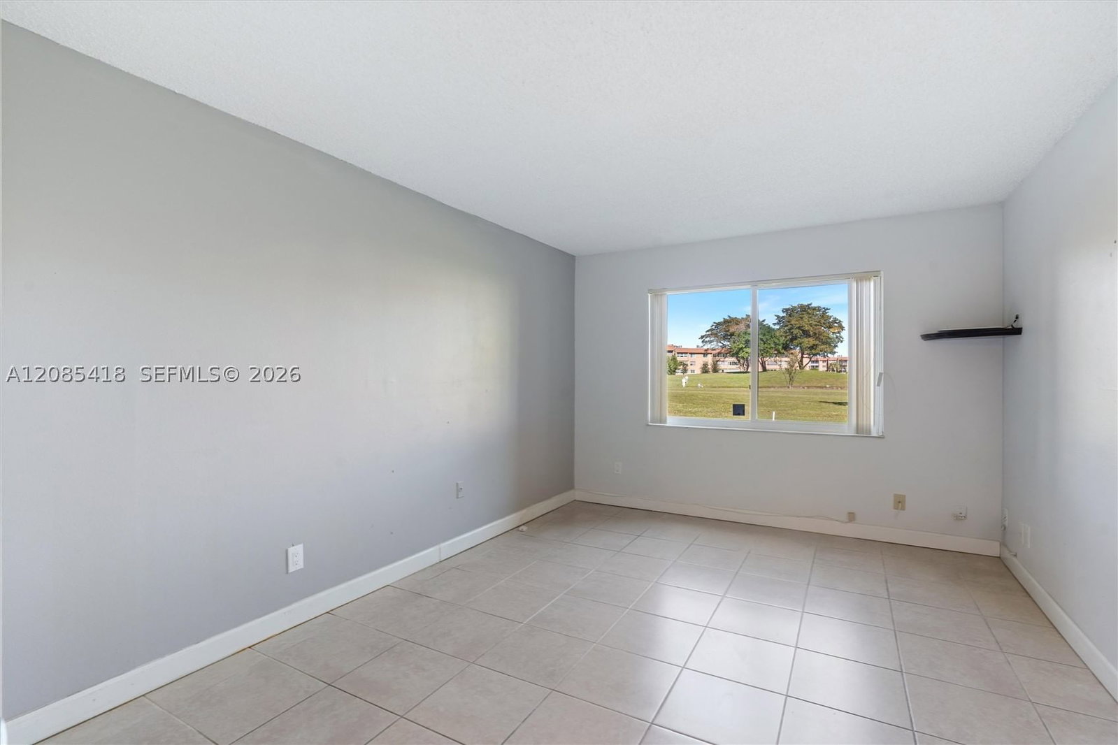 Real estate property located at 9761 Sunrise Lakes Blvd #107, Broward, Sunrise Lakes 146 Condo, Sunrise, FL