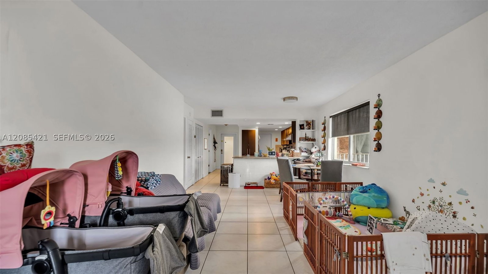 Real estate property located at 8001 Crespi Blvd #4B, Miami-dade, Domino One Condo, Miami Beach, FL