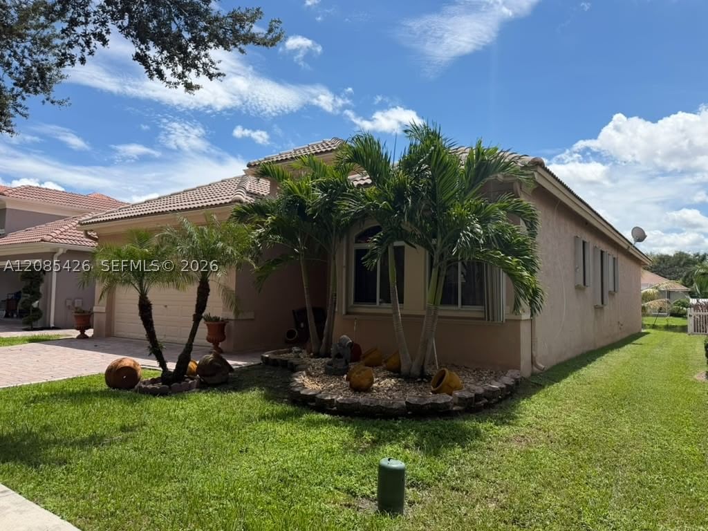 Real estate property located at 13374 30th St, Broward, Pod 10 At Monarch Lakes, Miramar, FL