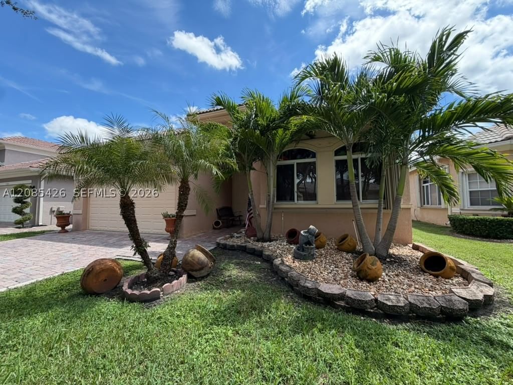 Real estate property located at 13374 30th St, Broward, Pod 10 At Monarch Lakes, Miramar, FL