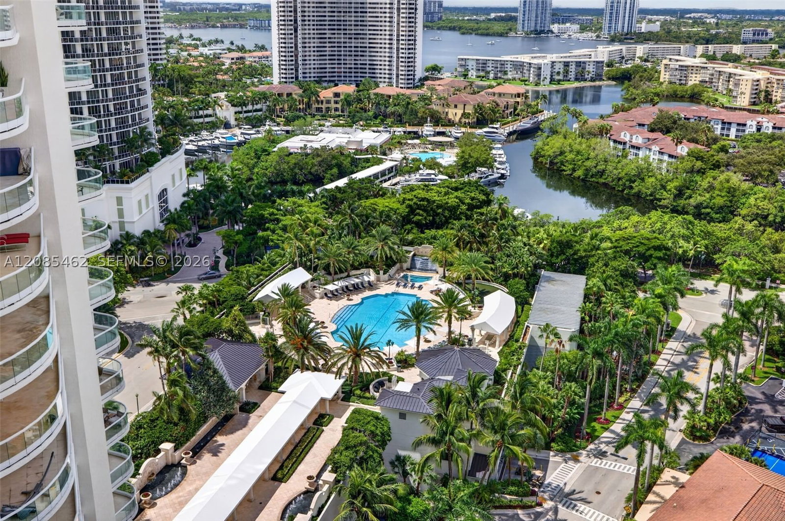 Real estate property located at 6000 Island Blvd #2104, Miami-dade, Bellamare @ Williams Isla, Aventura, FL