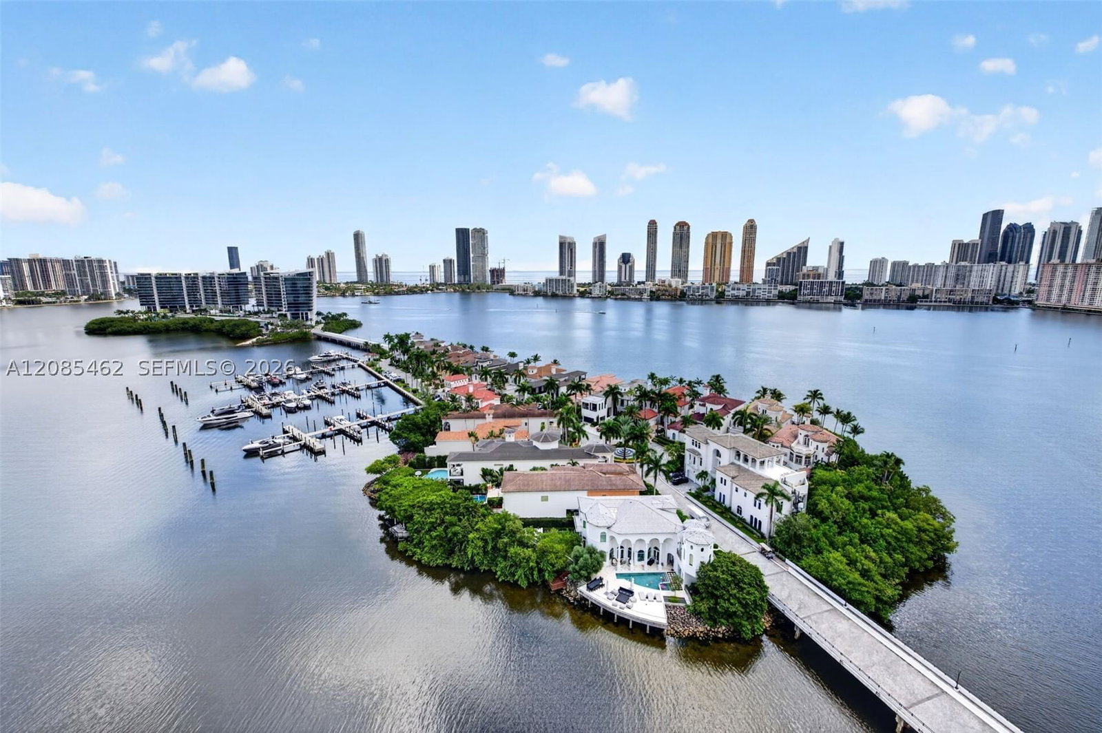 Real estate property located at 6000 Island Blvd #2104, Miami-dade, Bellamare @ Williams Isla, Aventura, FL