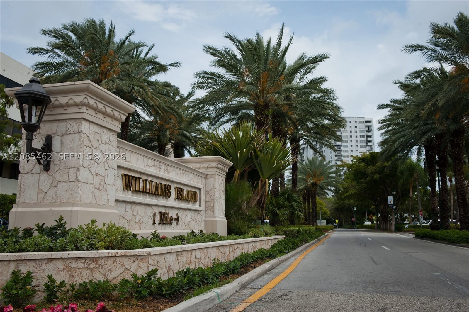 Real estate property located at 6000 Island Blvd #2104, Miami-dade, Bellamare @ Williams Isla, Aventura, FL