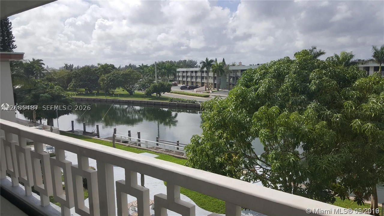 Real estate property located at 467 Golden Isles Dr #306, Broward, Envoy North Condo, Hallandale Beach, FL