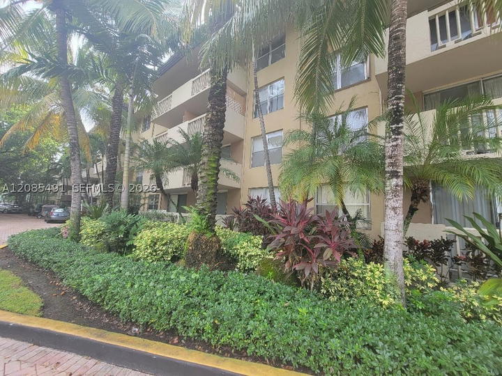Real estate property located at 1800 Sans Souci Blvd #115, Miami-dade, Bayview Palms Condo, North Miami, FL