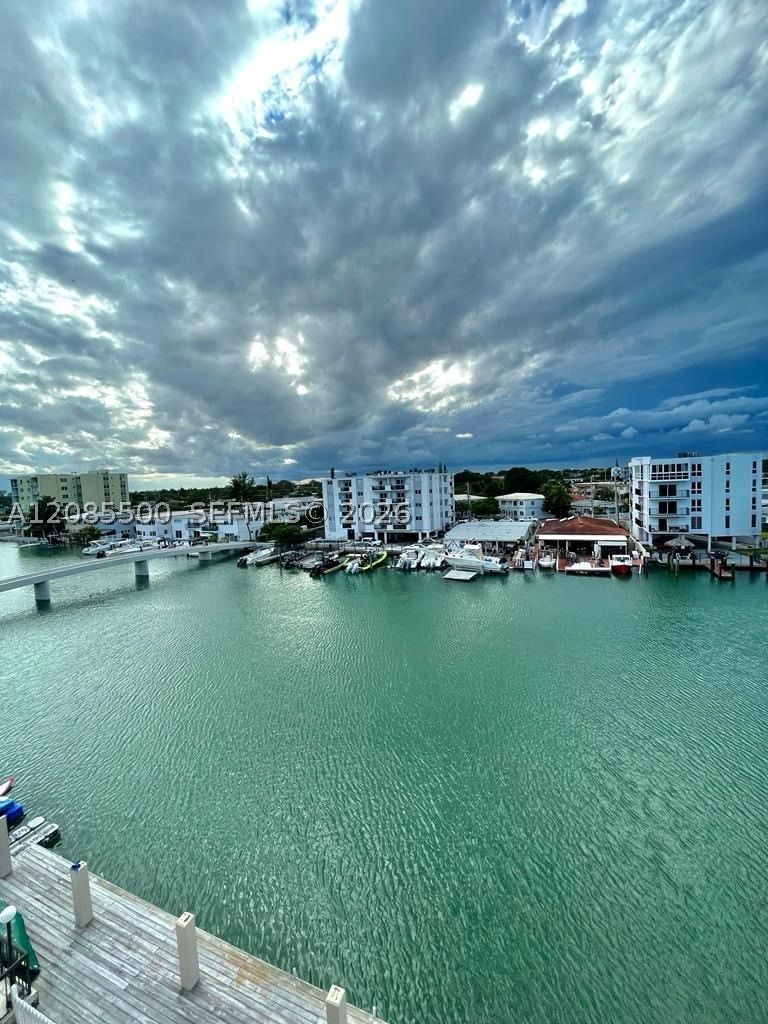 Real estate property located at 8100 Byron Ave #504, Miami-dade, Byron Marina Condo, Miami Beach, FL