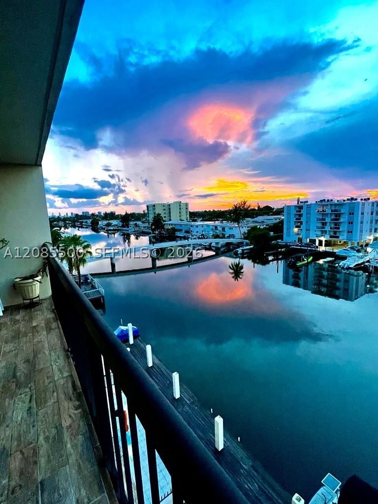 Real estate property located at 8100 Byron Ave #504, Miami-dade, Byron Marina Condo, Miami Beach, FL