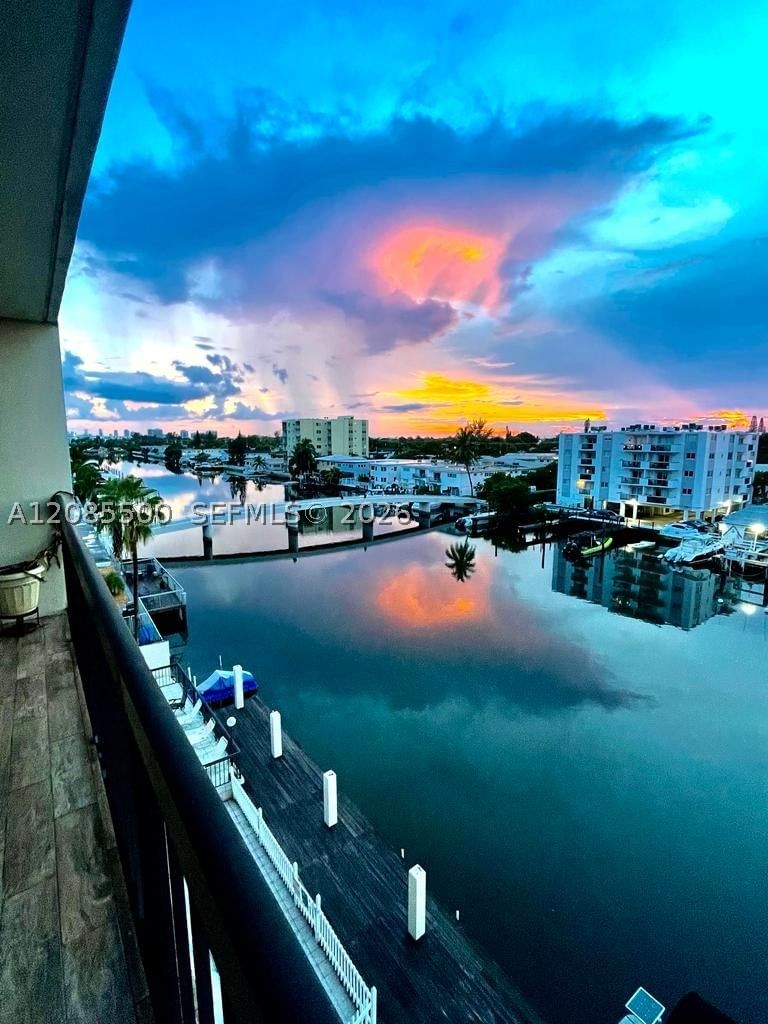 Real estate property located at 8100 Byron Ave #504, Miami-dade, Byron Marina Condo, Miami Beach, FL