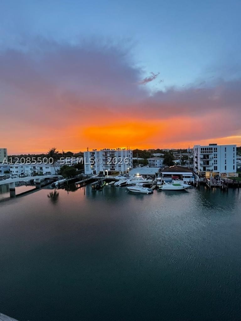 Real estate property located at 8100 Byron Ave #504, Miami-dade, Byron Marina Condo, Miami Beach, FL