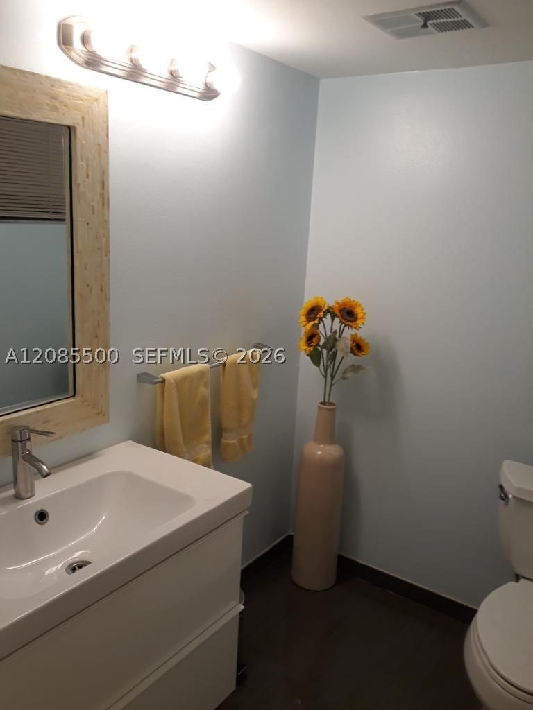 Real estate property located at 8100 Byron Ave #504, Miami-dade, Byron Marina Condo, Miami Beach, FL