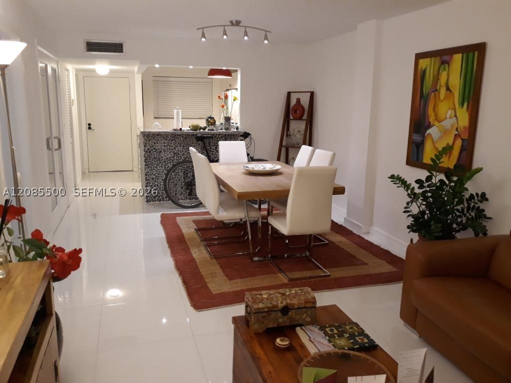 Real estate property located at 8100 Byron Ave #504, Miami-dade, Byron Marina Condo, Miami Beach, FL