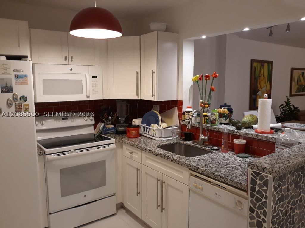 Real estate property located at 8100 Byron Ave #504, Miami-dade, Byron Marina Condo, Miami Beach, FL