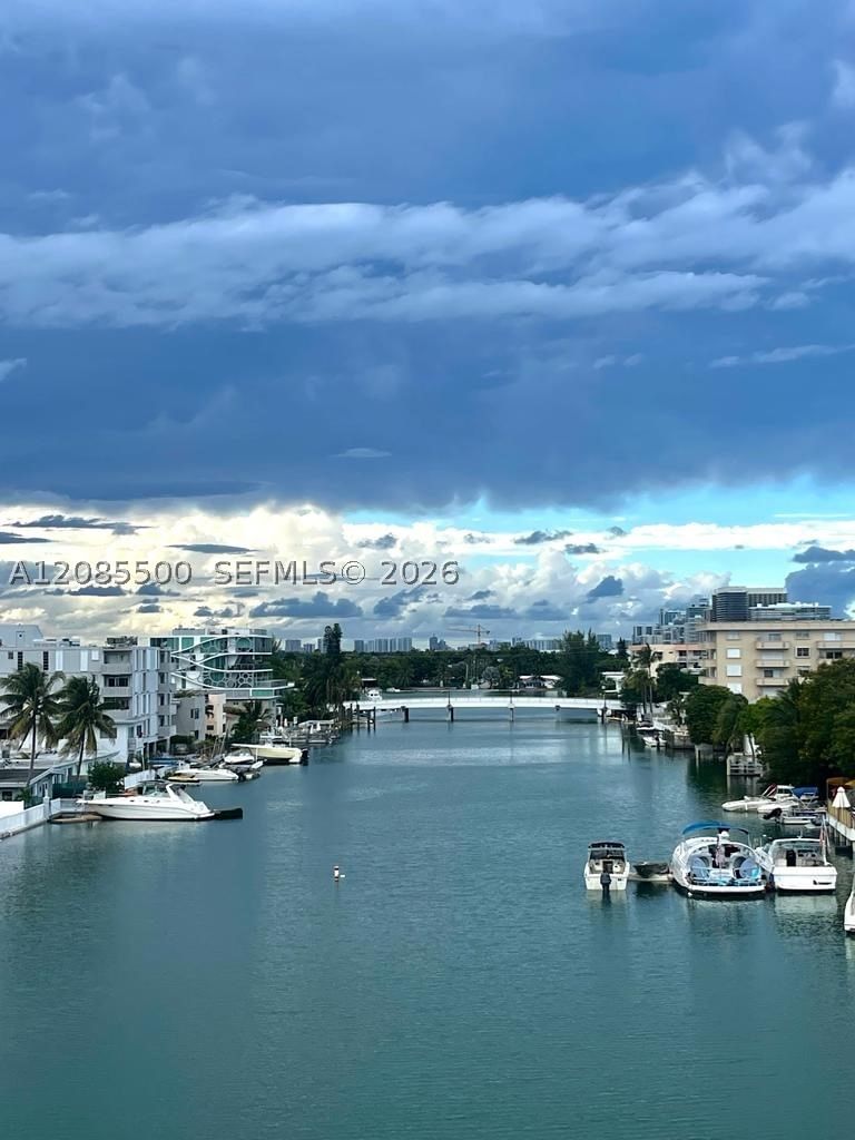 Real estate property located at 8100 Byron Ave #504, Miami-dade, Byron Marina Condo, Miami Beach, FL