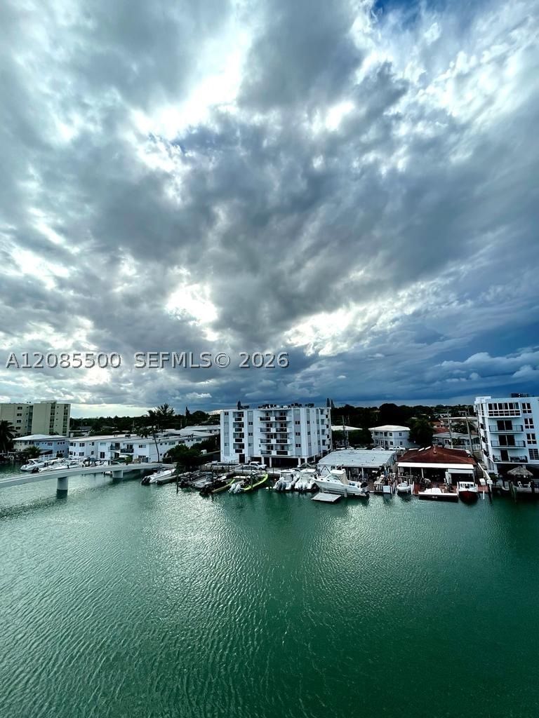 Real estate property located at 8100 Byron Ave #504, Miami-dade, Byron Marina Condo, Miami Beach, FL