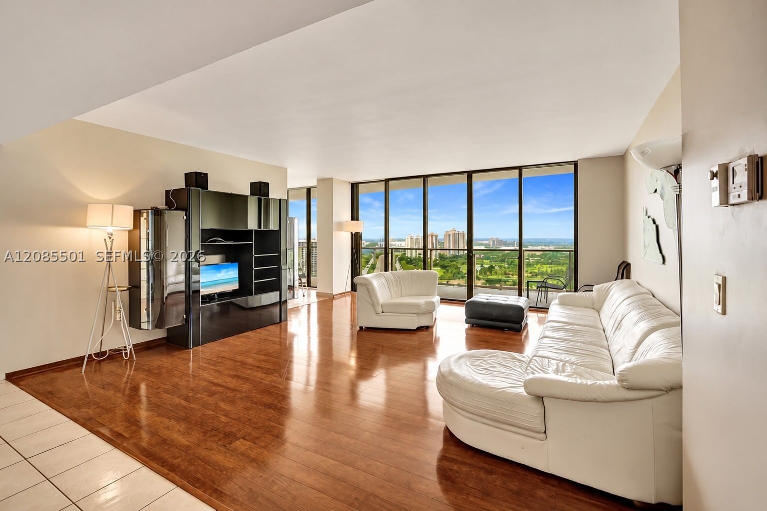 Real estate property located at 19500 Turnberry Way #23C, Miami-dade, Marina Tower Condo, Aventura, FL