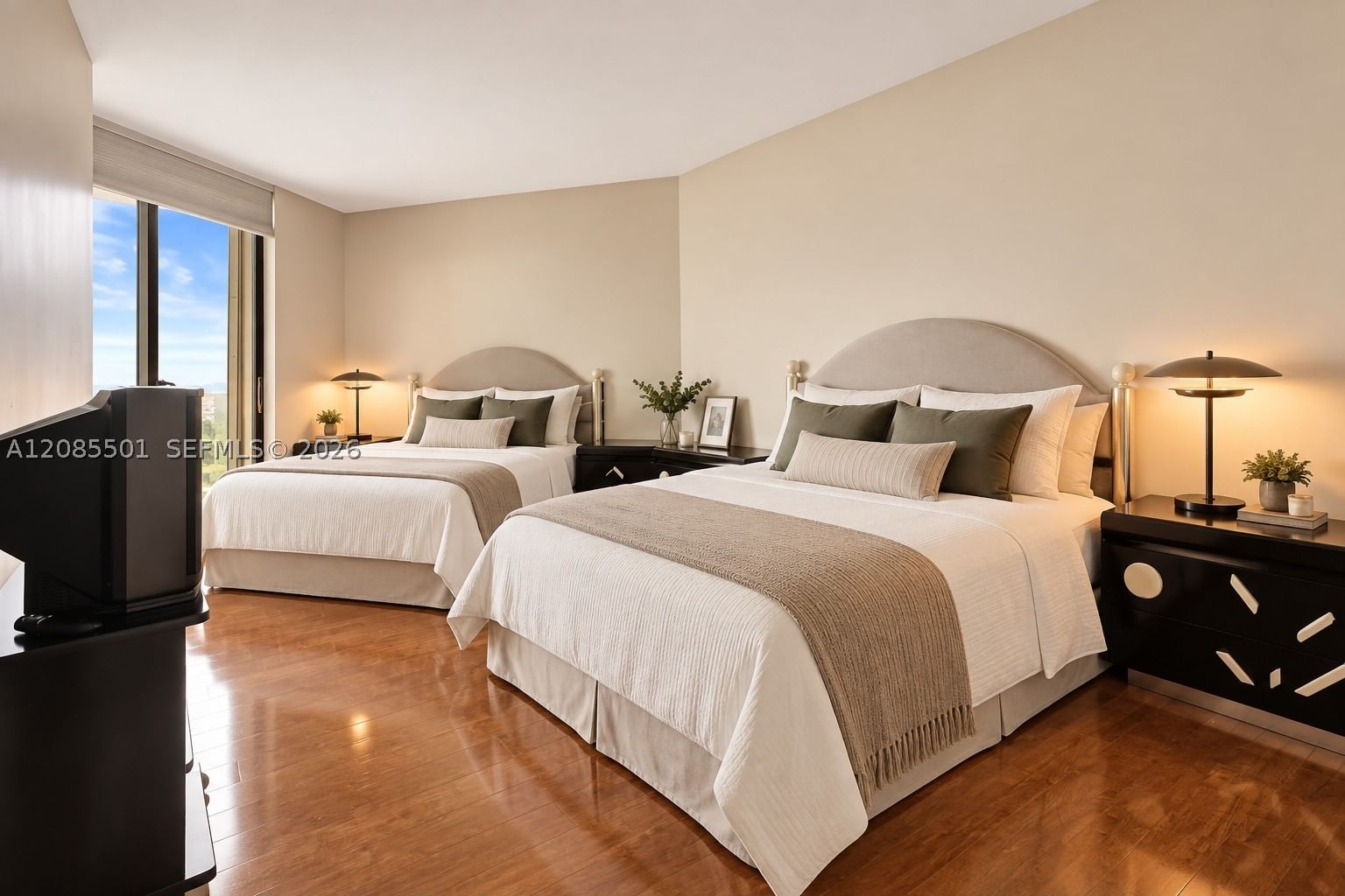 Real estate property located at 19500 Turnberry Way #23C, Miami-dade, Marina Tower Condo, Aventura, FL